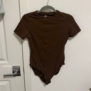 SKIMS Fits Everybody T-SHIRT BODYSUIT L Cocoa